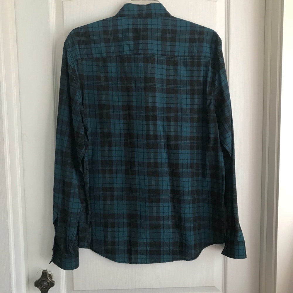 Long sleeve button down - Picture 2 of 4